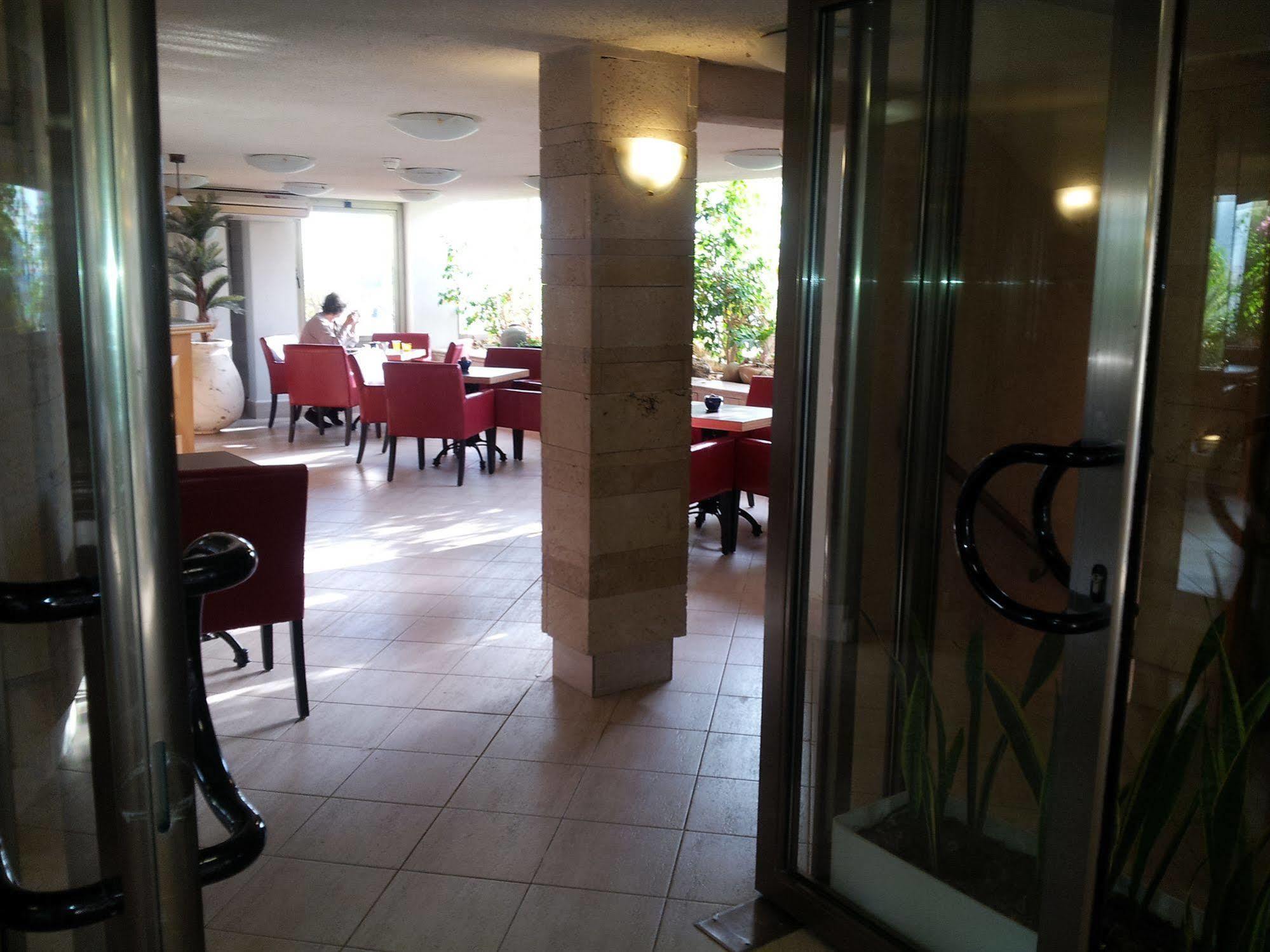Marom Hotel Haifa Eksteriør billede